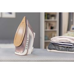 Russell Hobbs 23972 Steam Iron