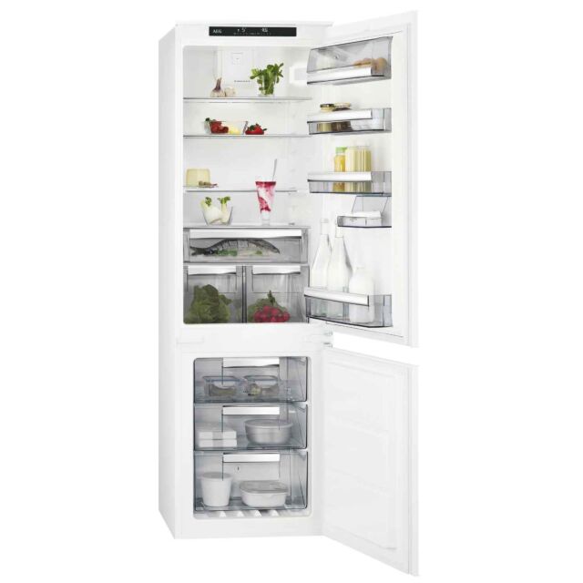 AEG SCS8181ETS 70:30 Built-in Fridge Freezer